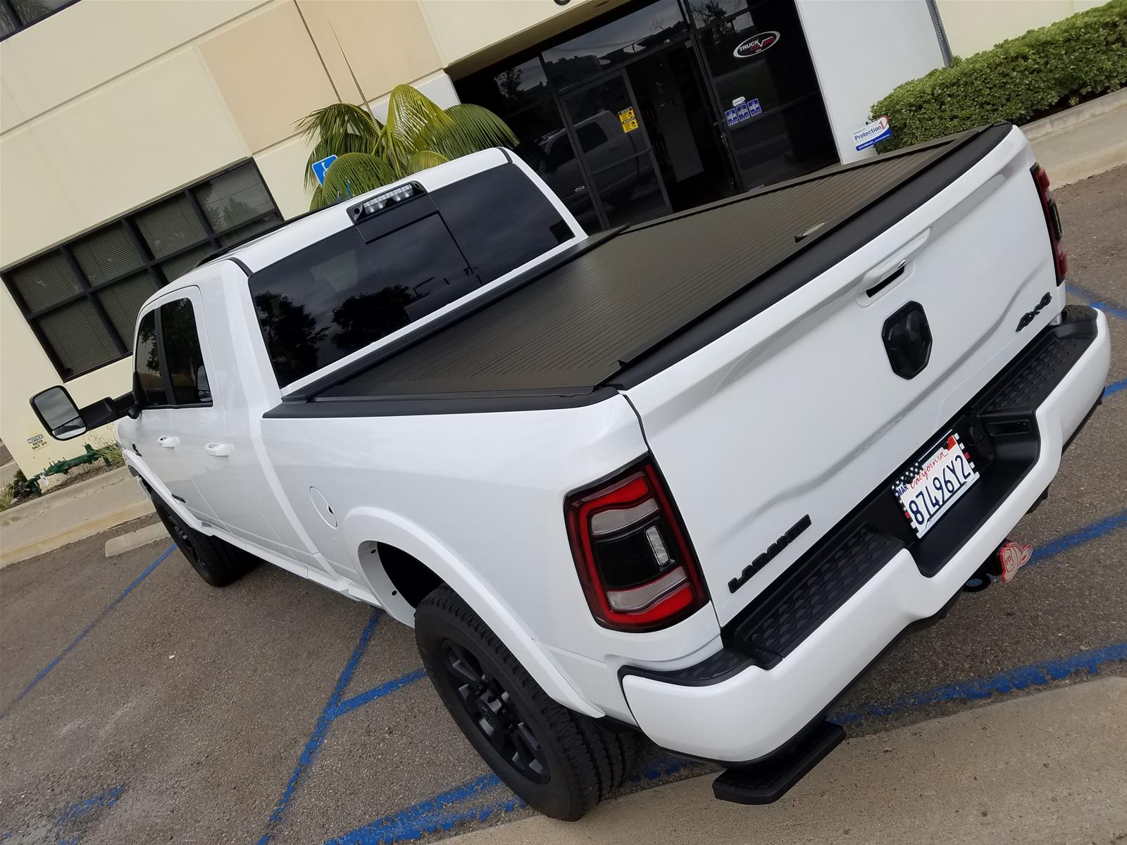 Truck Cover USA American Roll Tonneau 02-09 Dodge Ram 6.5 ft Bed